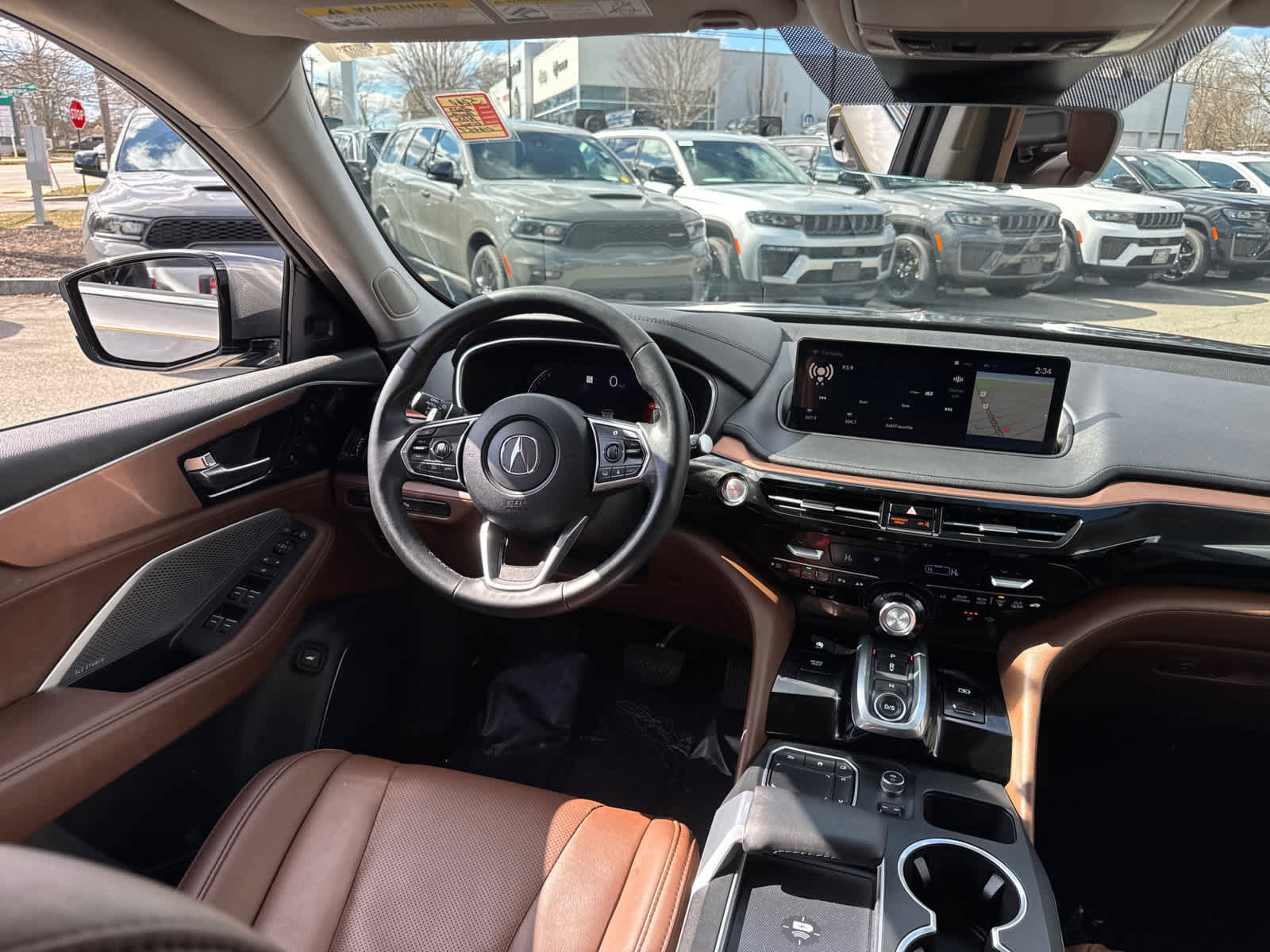 Used 2023 Acura MDX SH-AWD w/ Technology Package image 31