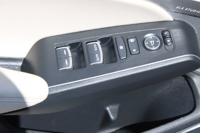 Used 2025 Acura Integra A-Spec w/ Technology Package FWD image 11