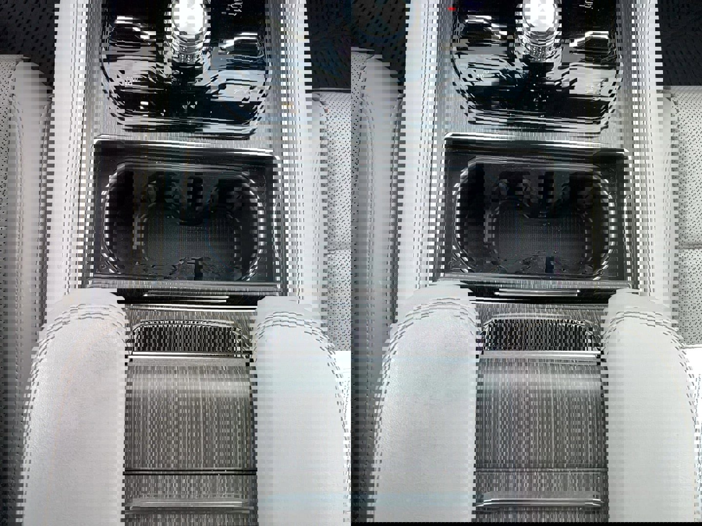 Used 2023 Jeep Wagoneer Series III w/ Preferred Equipment Group image 21