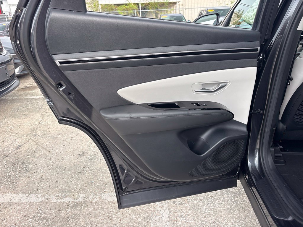 Used 2024 Hyundai Tucson Limited FWD image 15