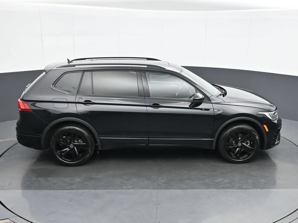 Used 2024 Volkswagen Tiguan SE R-Line AWD/4WD image 22