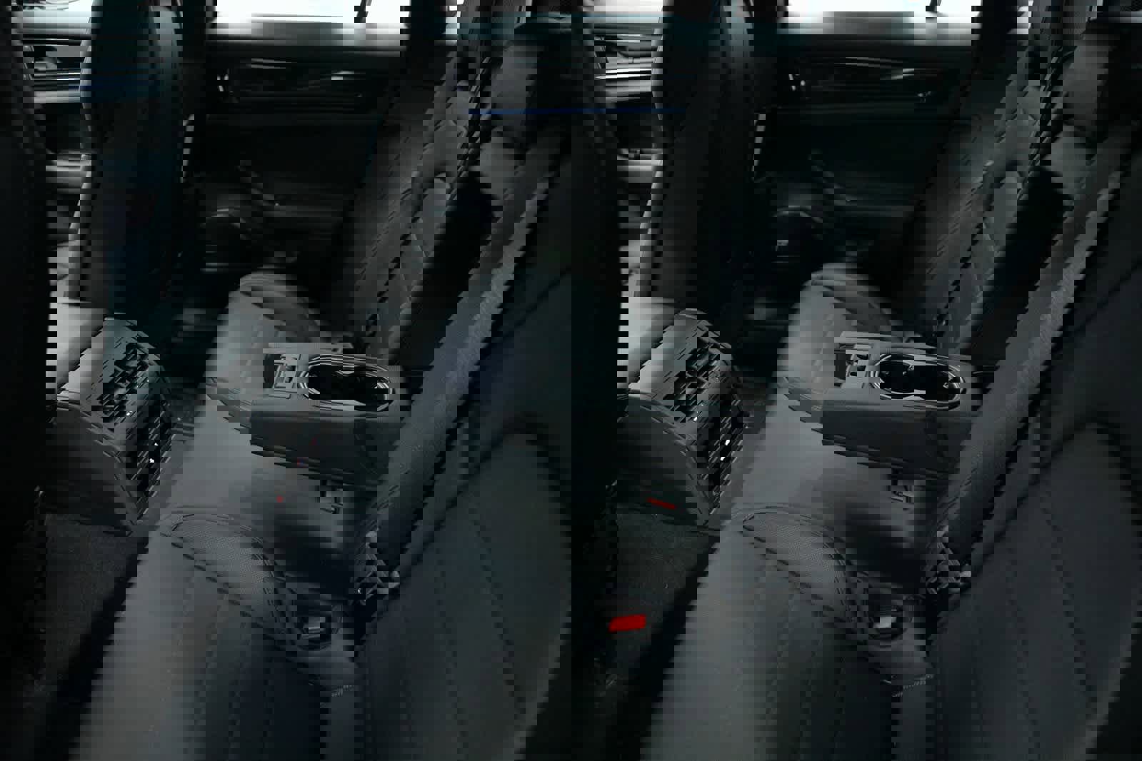 New 2025 Porsche Panamera 4 image 28