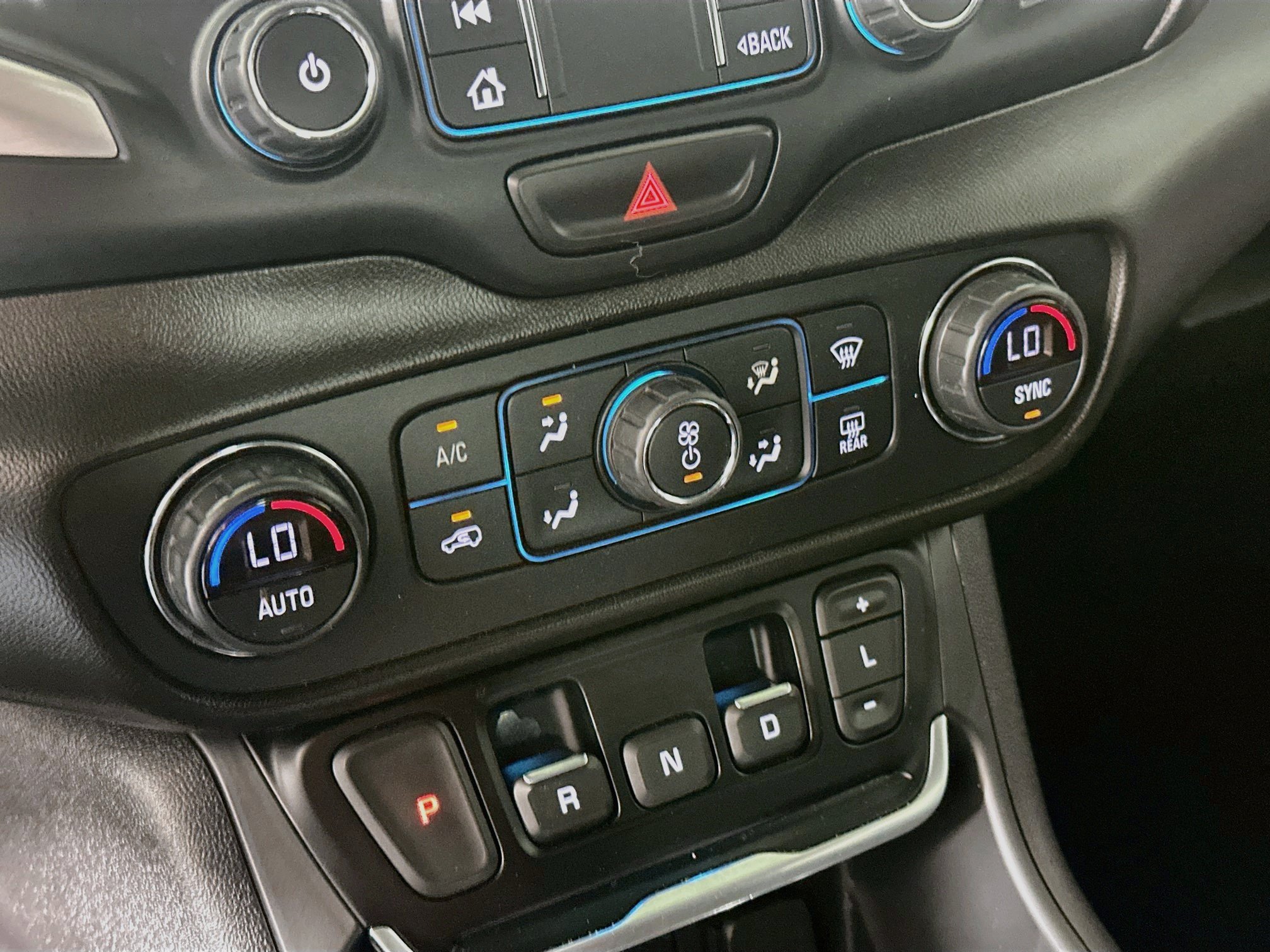 Used 2021 GMC Terrain SLT FWD image 22