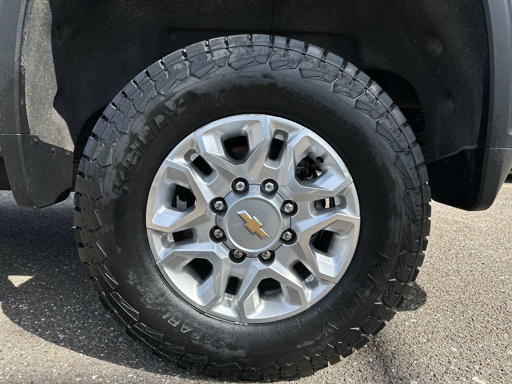 Used 2024 Chevrolet Silverado 2500 LTZ image 31