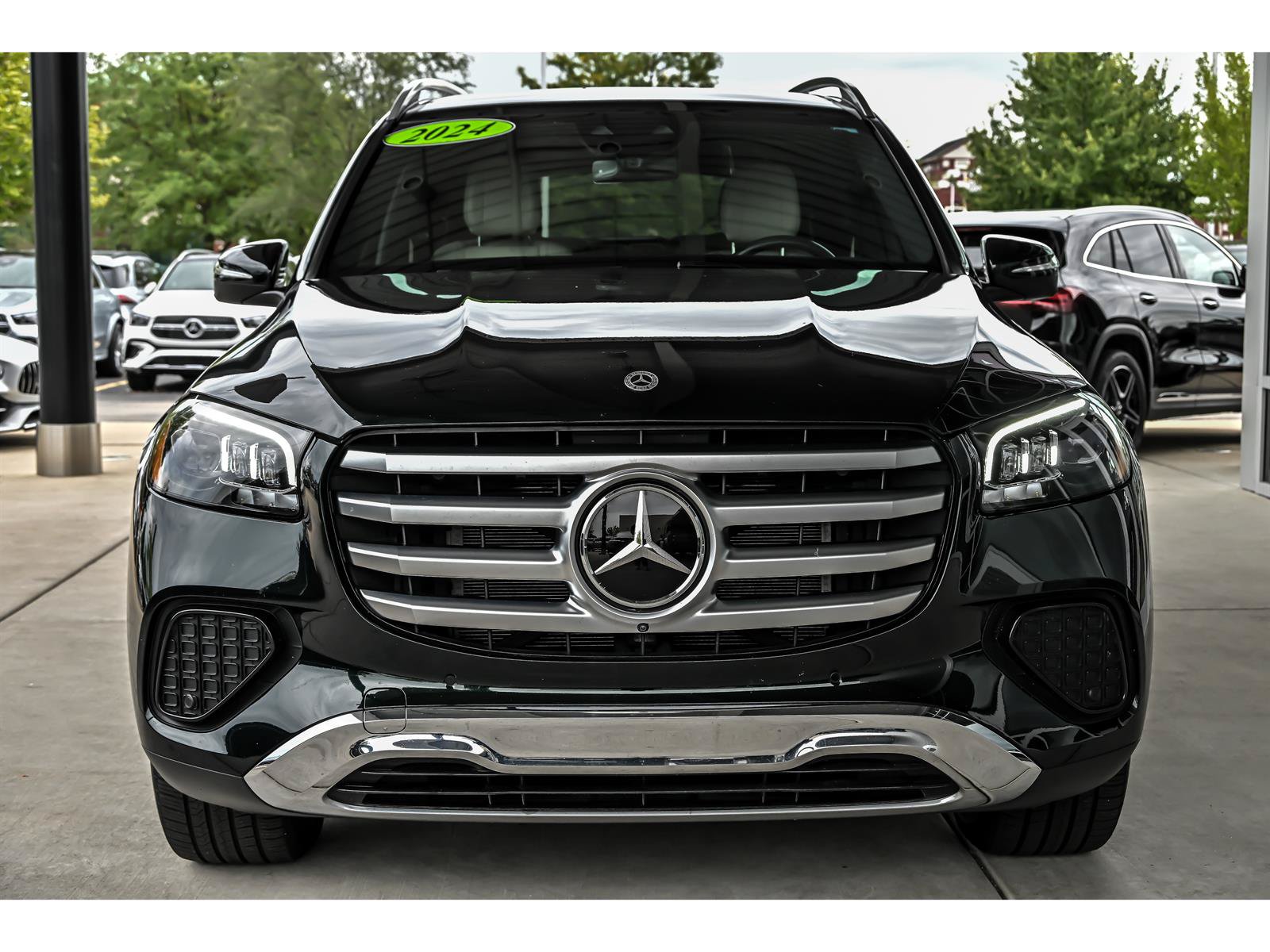 Certified 2024 Mercedes-Benz GLS 450 4MATIC image 4