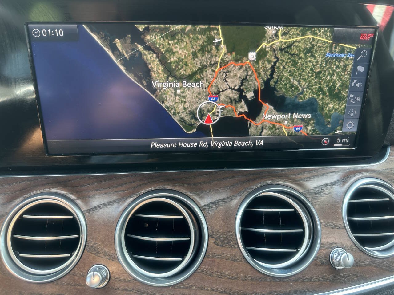 Used 2017 Mercedes-Benz E 300 4MATIC image 13