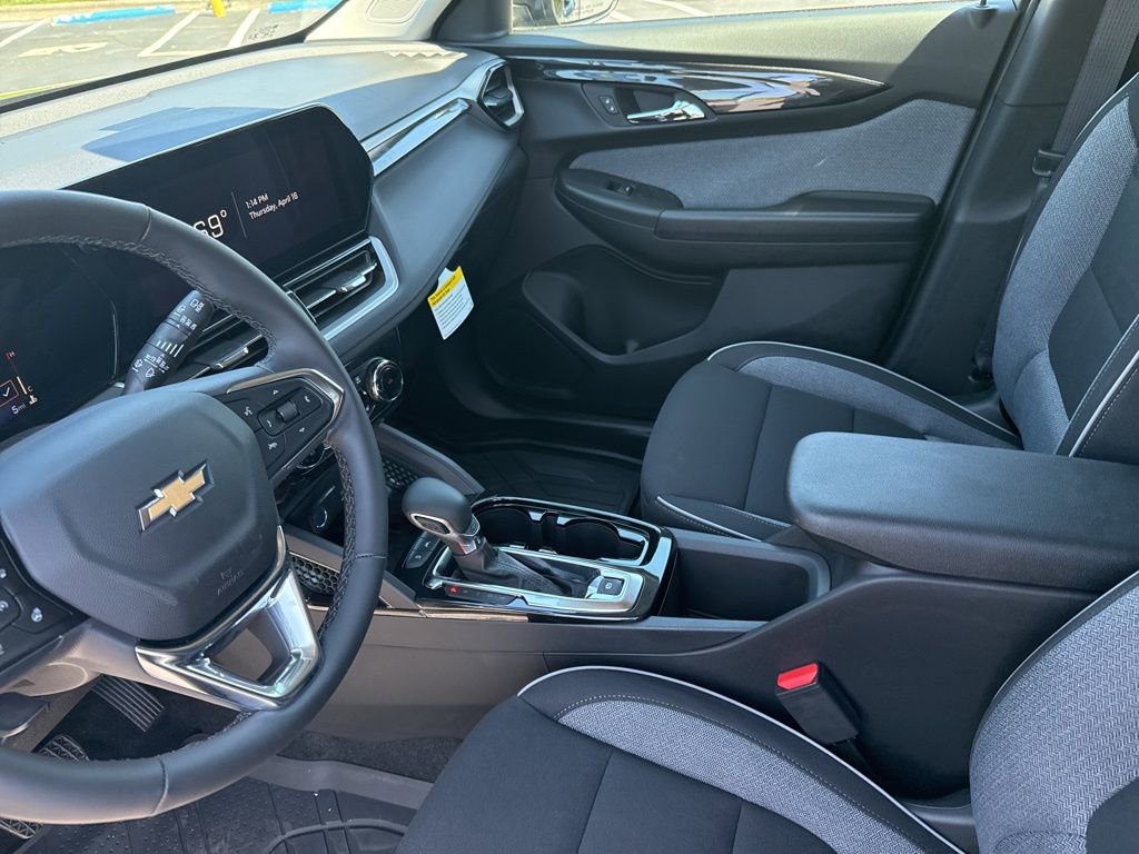 New 2026 Chevrolet TrailBlazer LT w/ Convenience Package AWD/4WD image 15