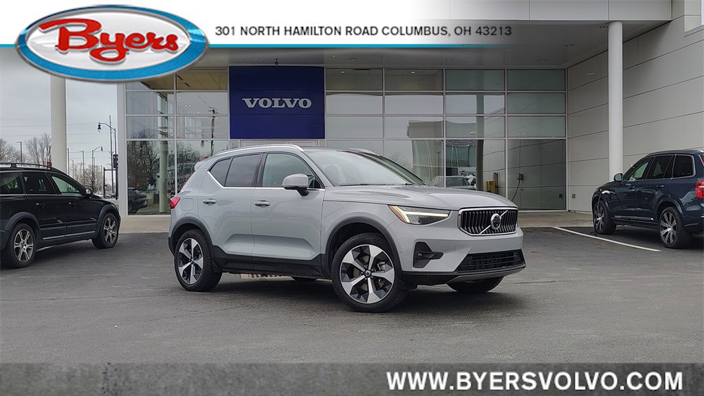 Certified 2025 Volvo XC40 B5 Plus