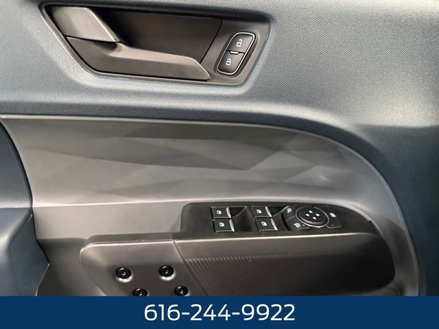 New 2025 Ford Maverick Lariat w/ Black Appearance Package image 8