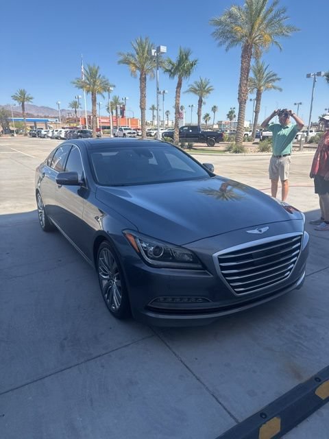 Used 2015 Hyundai Genesis 5.0 RWD image 2