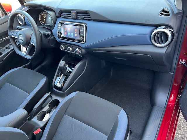 New 2025 Nissan Versa SV w/ Trunk Package FWD image 15