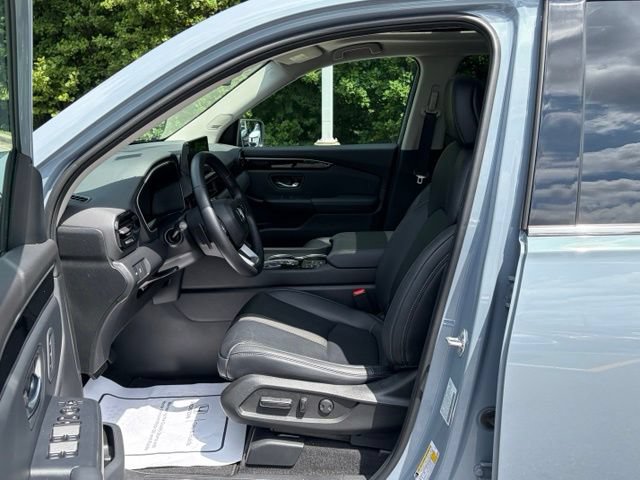 Used 2023 Honda Pilot Touring image 16