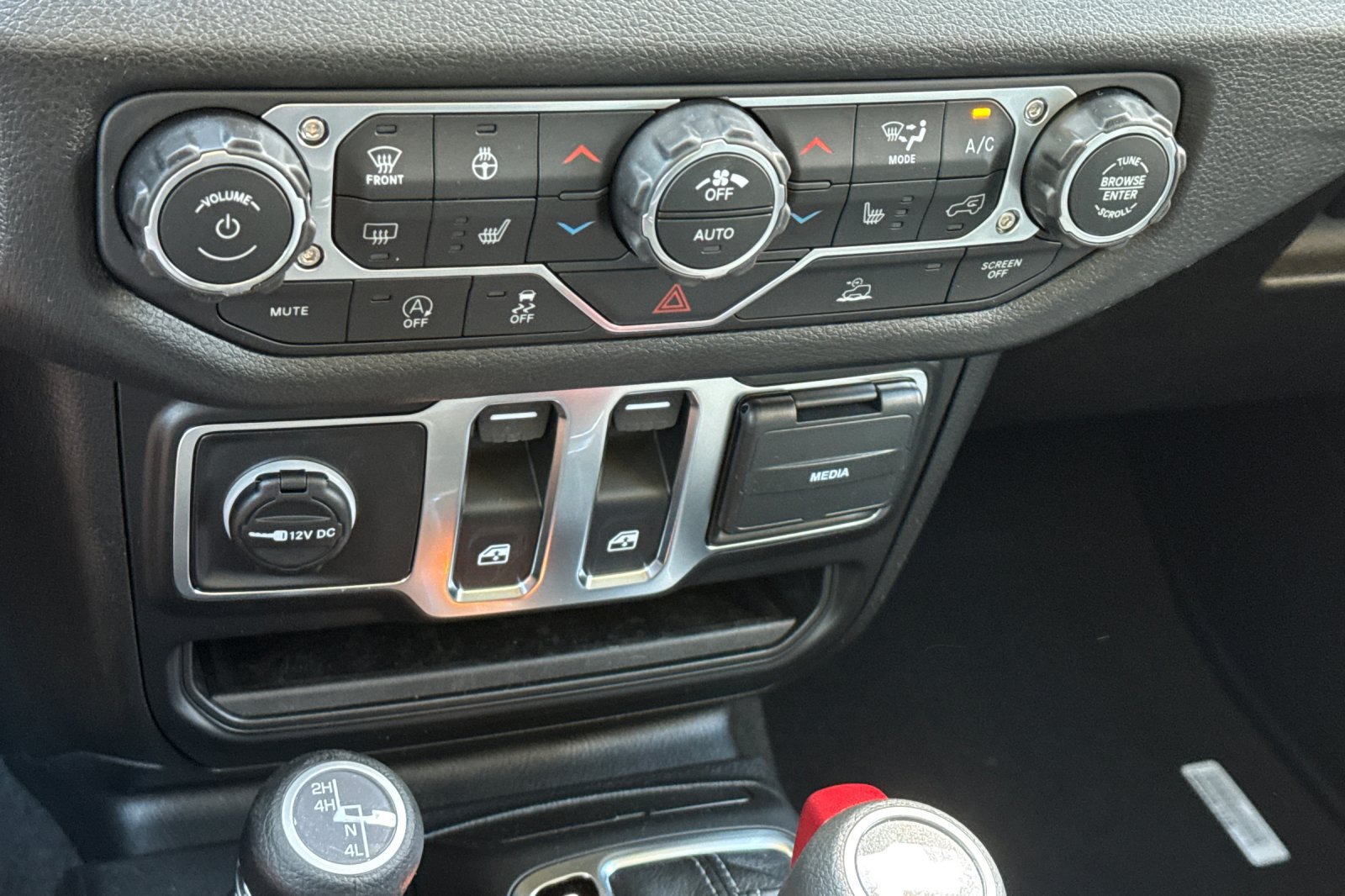 New 2026 Jeep Wrangler Sport AWD/4WD image 19
