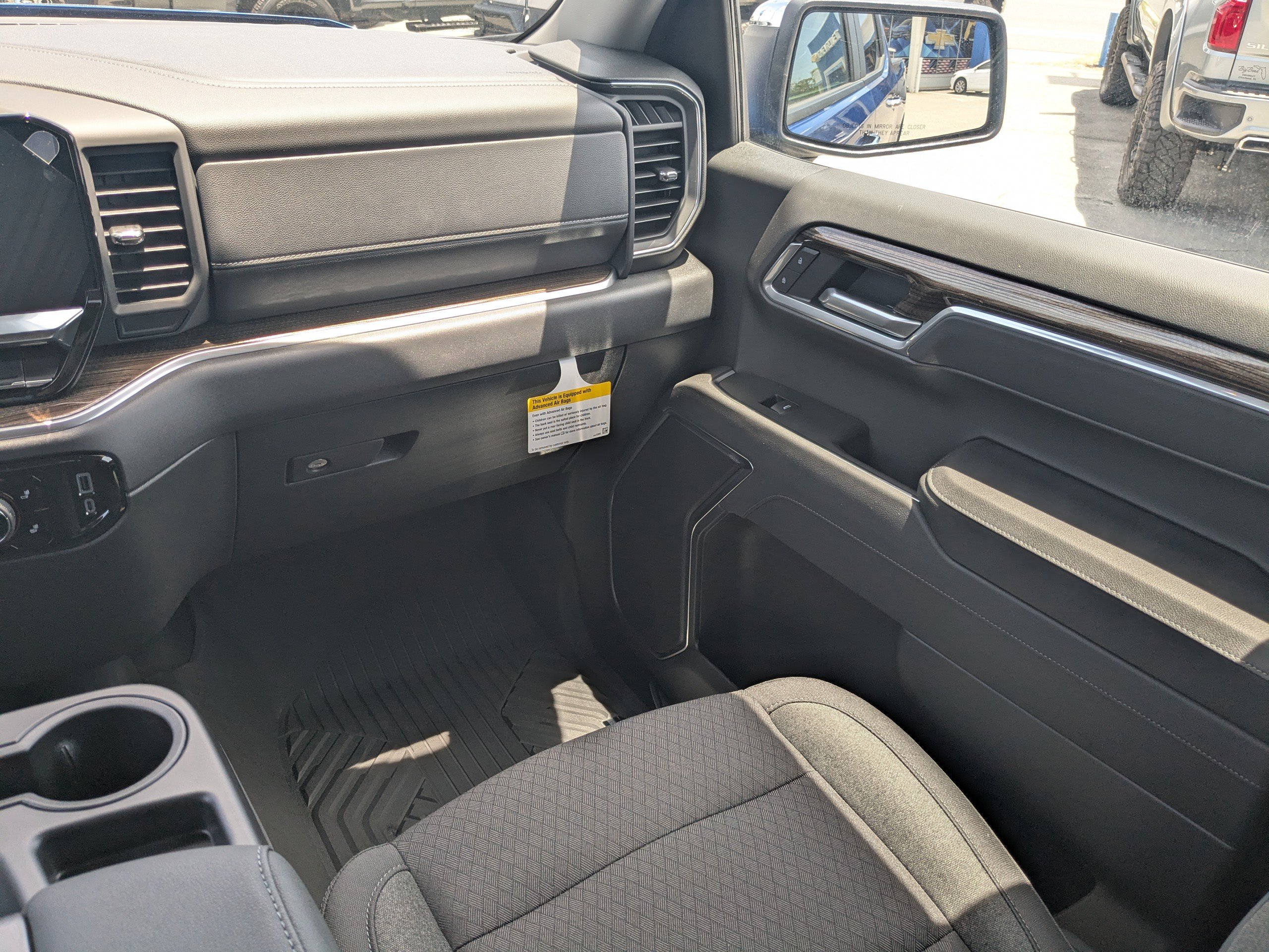 New 2026 Chevrolet Silverado 1500 LT w/ Z71 Off-Road Package AWD/4WD image 18