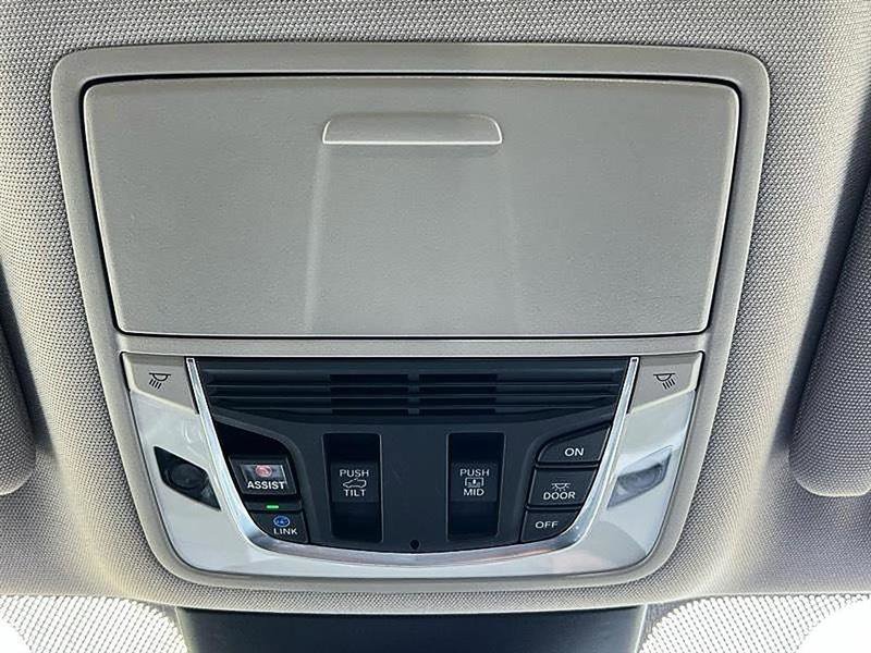 Used 2023 Acura MDX FWD w/ Technology Package image 34