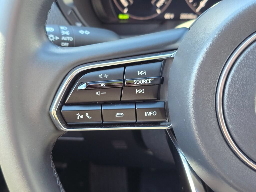 Certified 2024 MAZDA CX-90 Plug-In Hybrid w/ Preferred AWD/4WD image 21