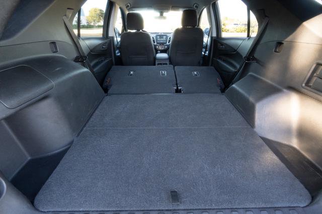 Used 2018 Chevrolet Equinox LT image 32