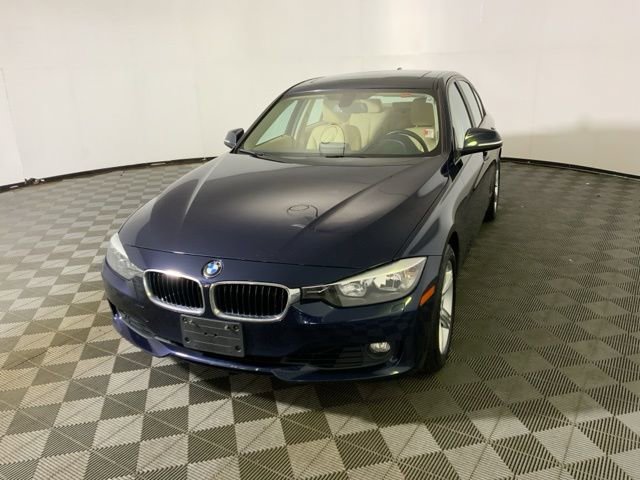 Used 2013 BMW 328i xDrive Sedan AWD/4WD image 3