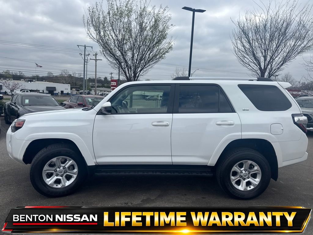 Used 2024 Toyota 4Runner SR5 image 5