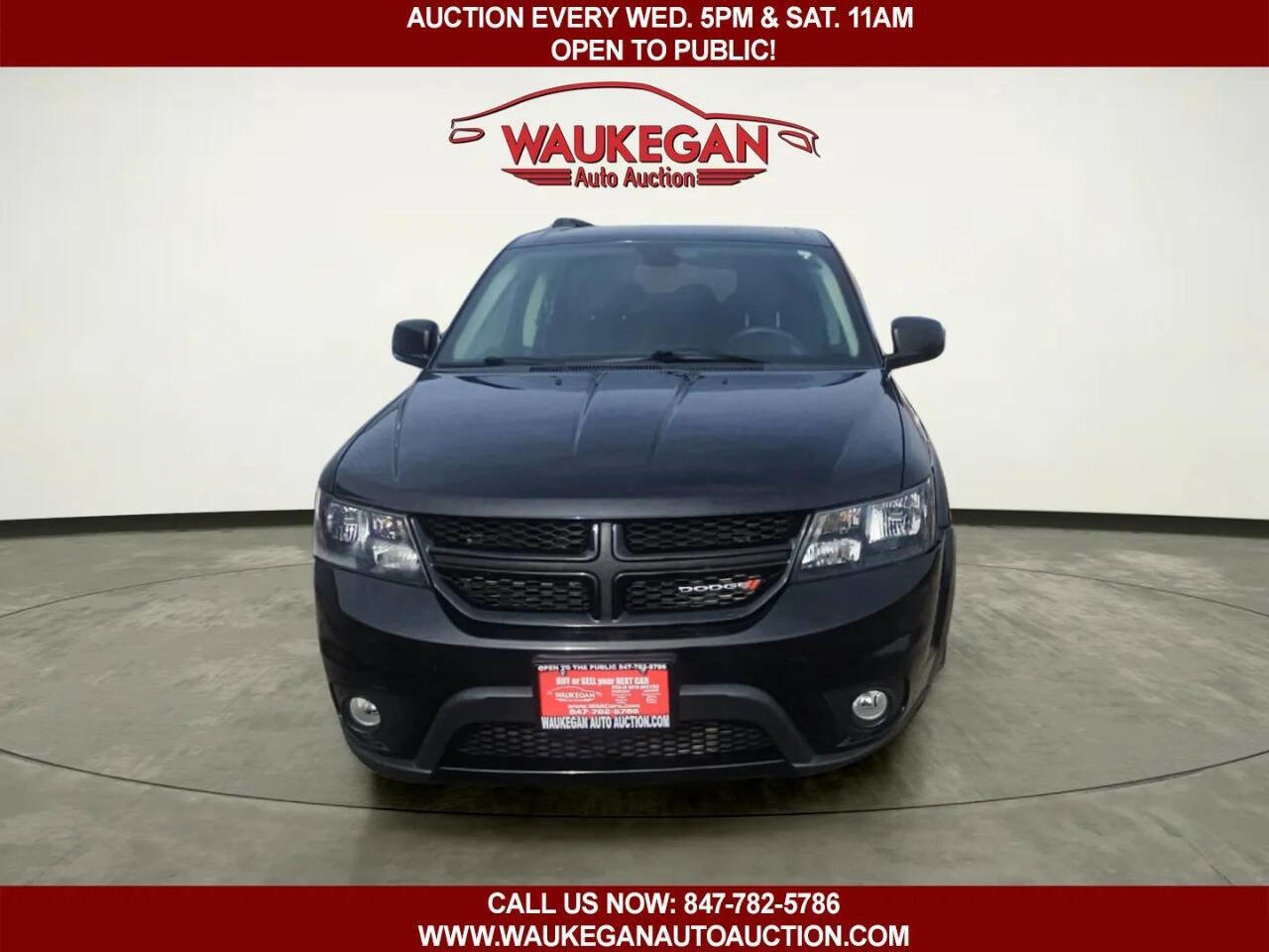 Used 2019 Dodge Journey SE image 2