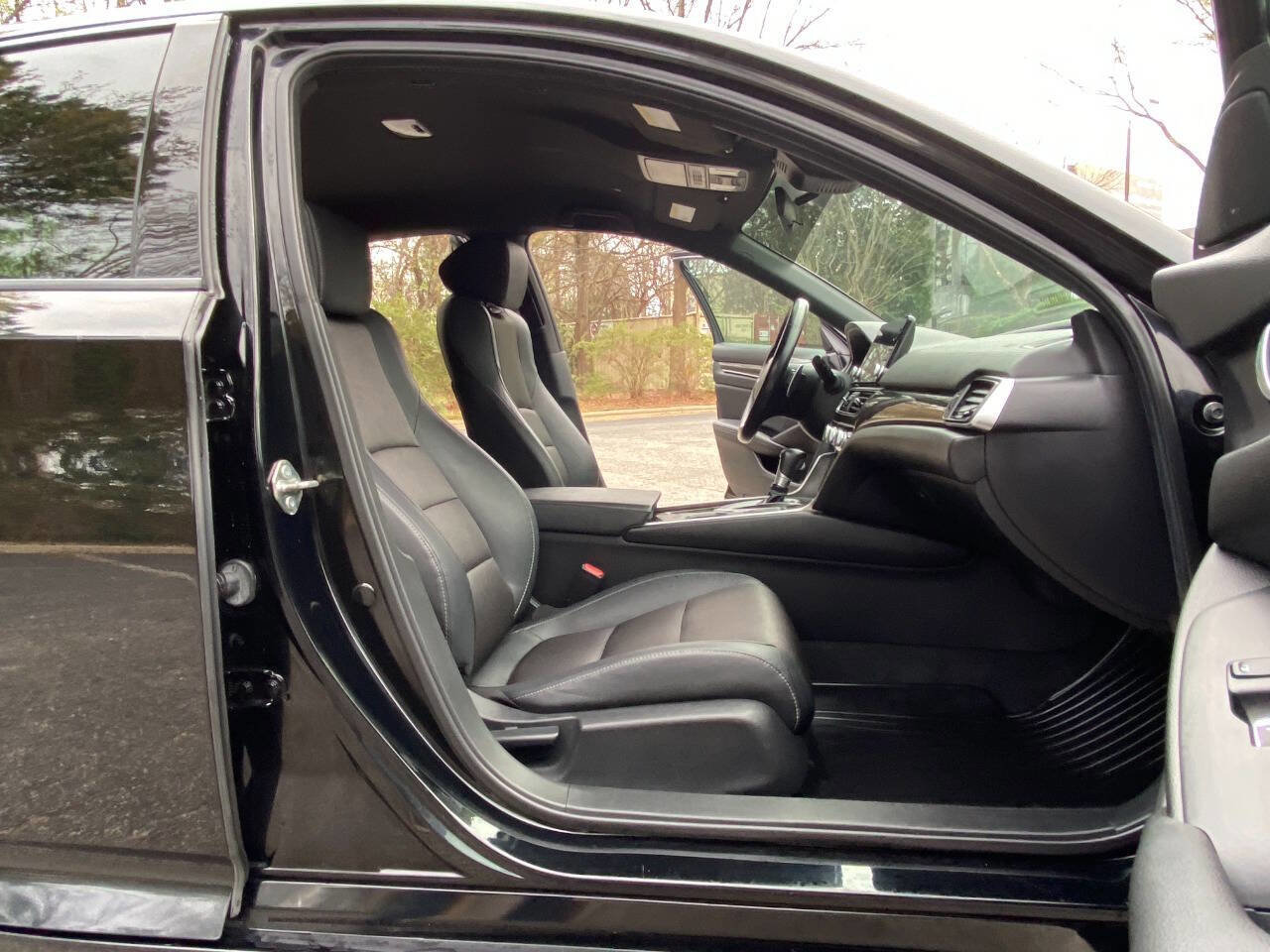 Used 2019 Honda Accord Sport image 44