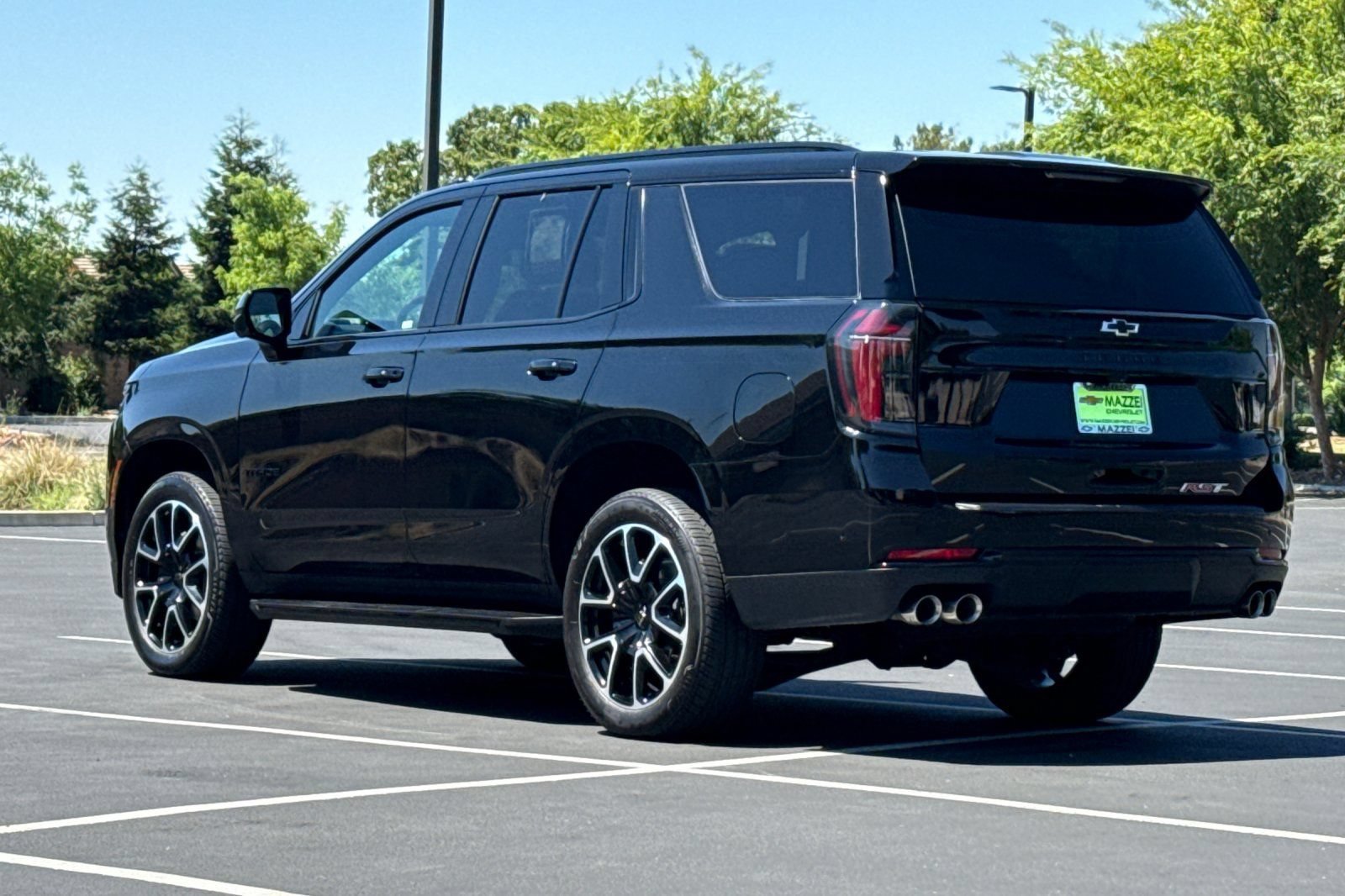 Used 2025 Chevrolet Tahoe RST AWD/4WD image 3