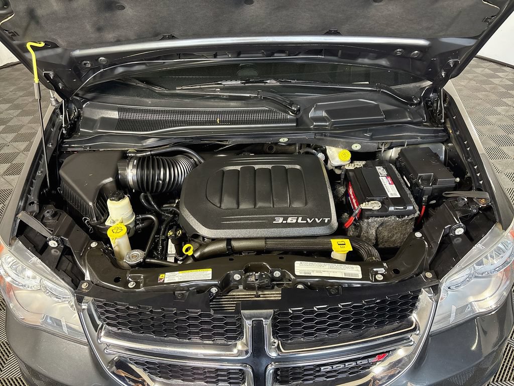 Used 2012 Dodge Grand Caravan American Value Package w/ UConnect Hands-Free Group FWD image 20