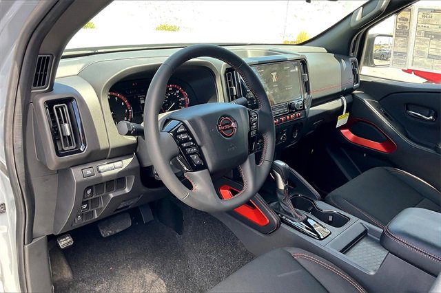 New 2025 Nissan Frontier Pro-X image 5