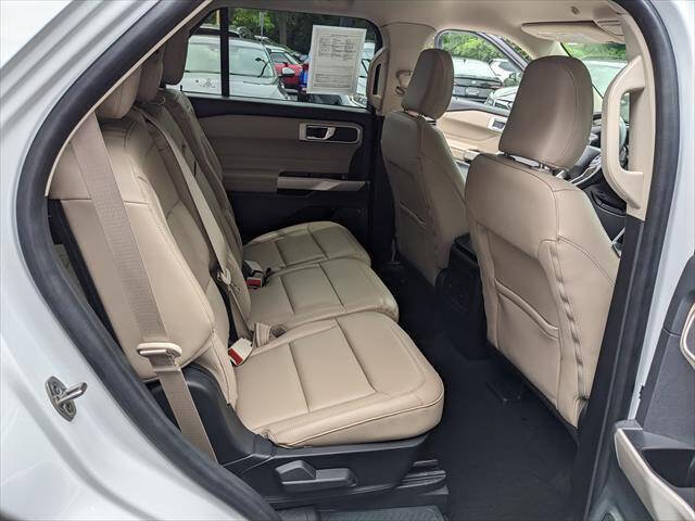 Used 2022 Ford Explorer XLT w/ Equipment Group 202A RWD image 15