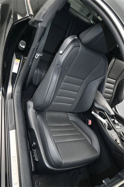 Used 2016 Lexus RC 200t image 17