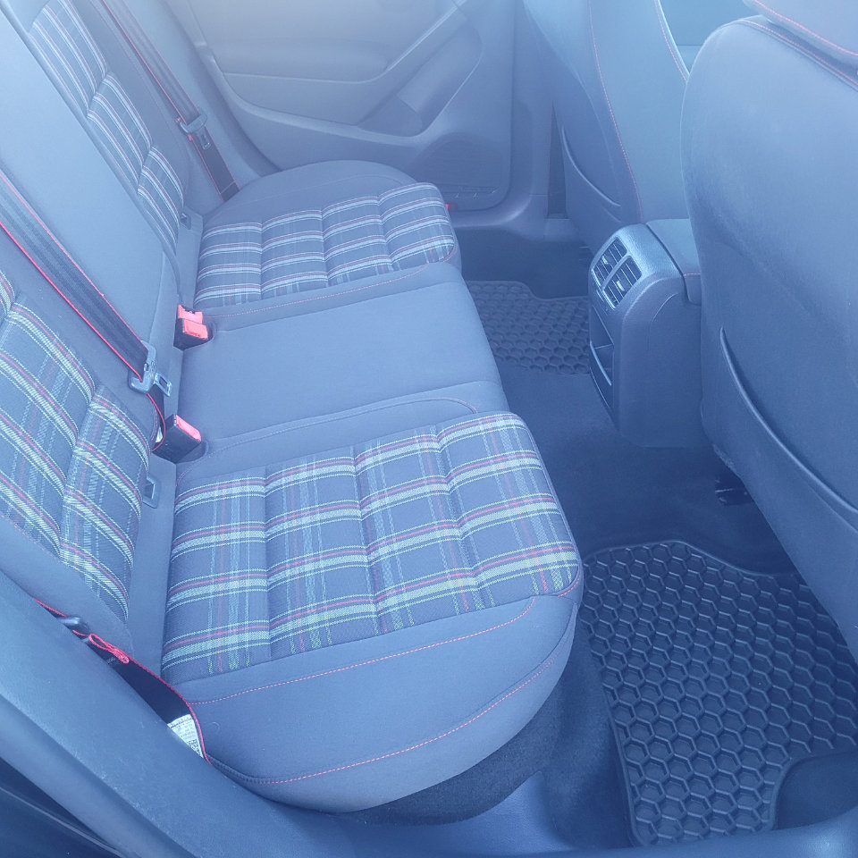 Used 2013 Volkswagen Golf 4-Door image 26