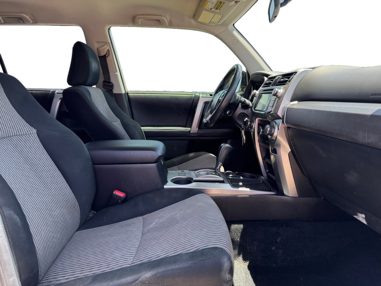Used 2015 Toyota 4Runner SR5 RWD image 17