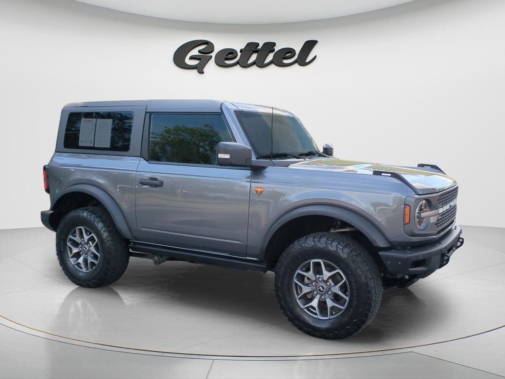 Used 2023 Ford Bronco Badlands image 2
