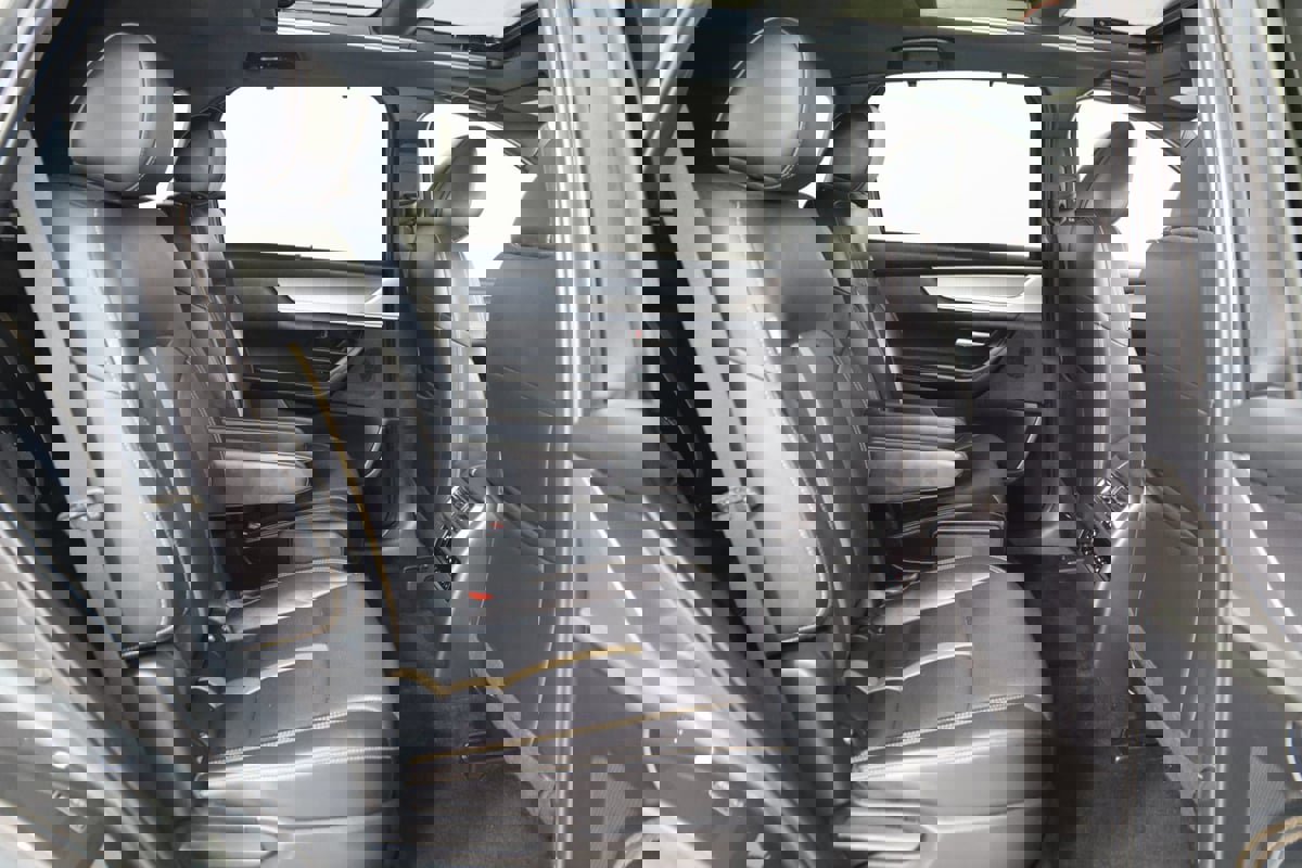 Used 2024 MAZDA CX-90 Plug-In Hybrid w/ Premium Plus image 17