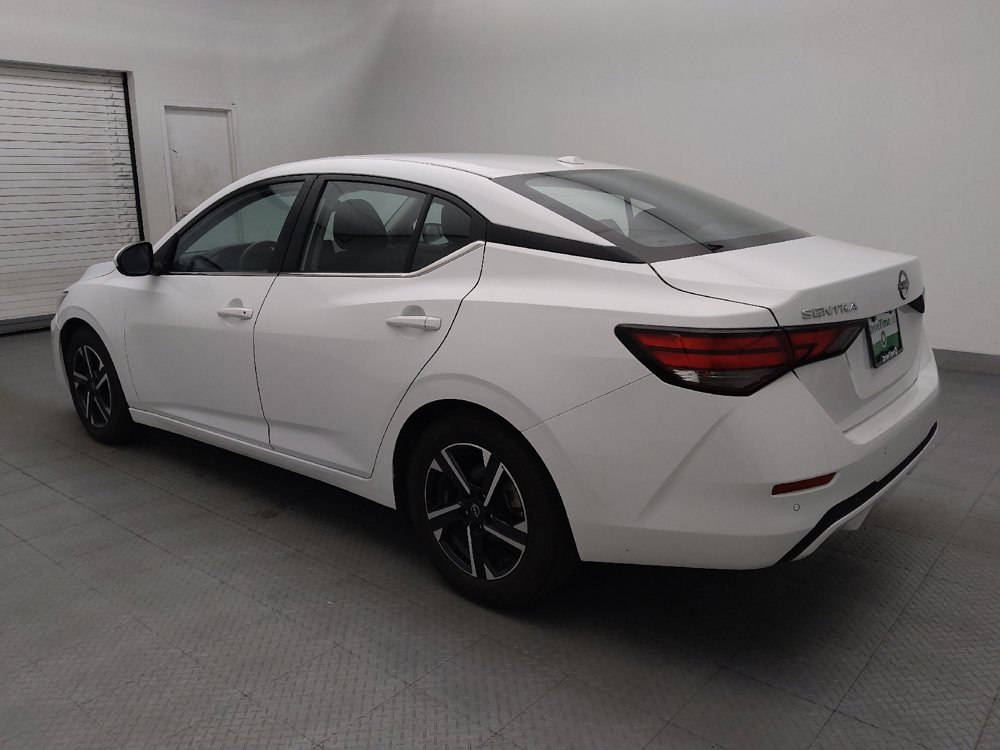 Used 2025 Nissan Sentra SV FWD image 3