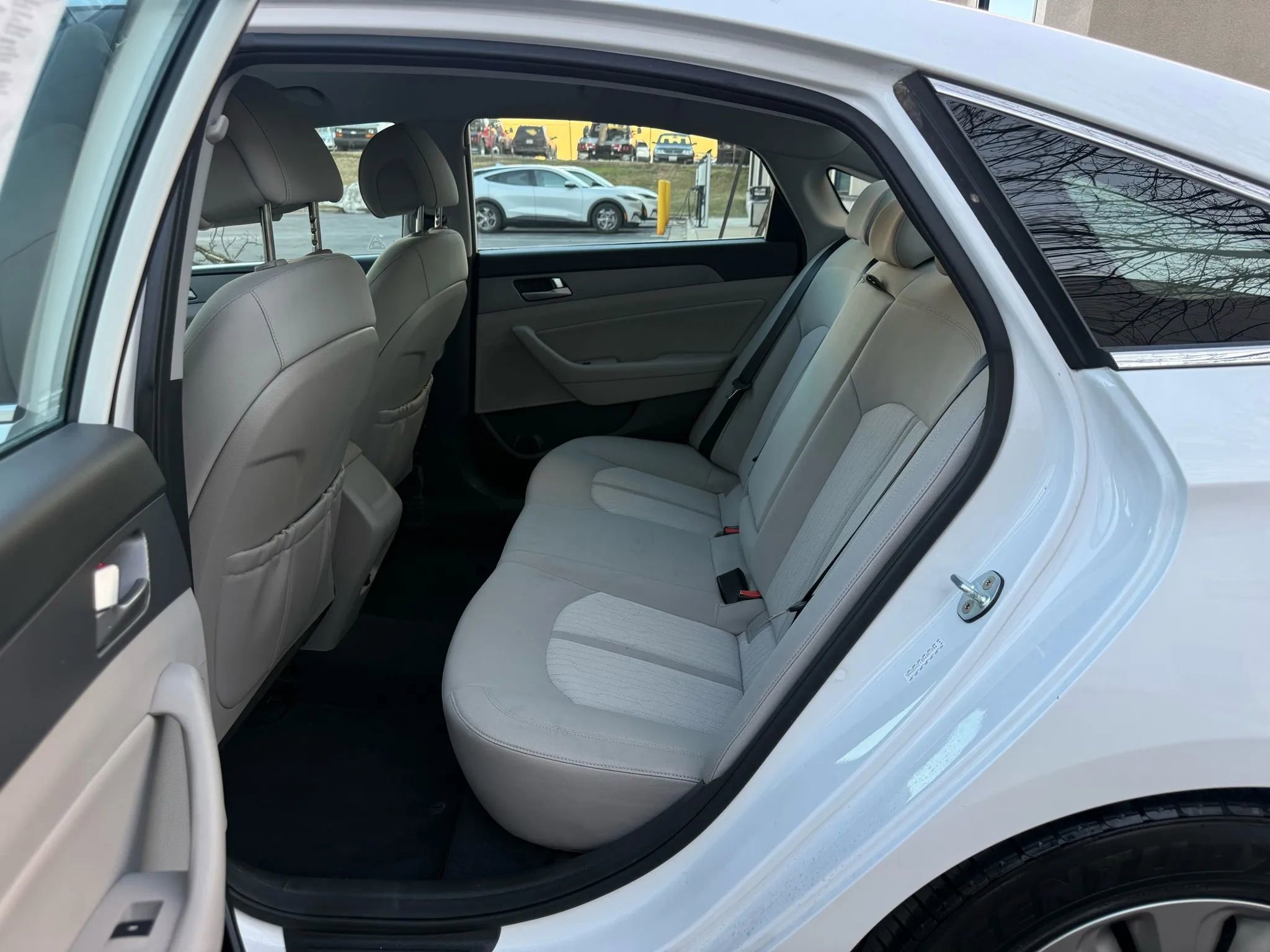 Used 2017 Hyundai Sonata SE image 19
