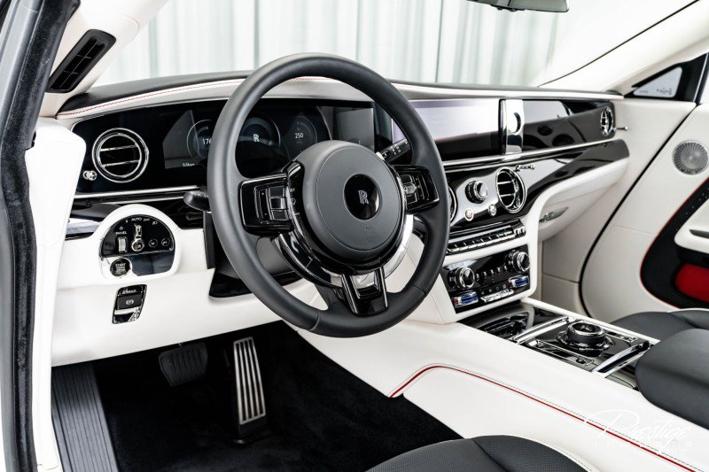 Used 2024 Rolls-Royce Spectre w/ Spectre Launch Package image 34