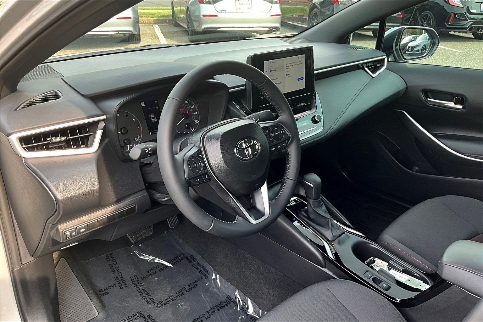 Used 2025 Toyota Corolla SE FWD image 13
