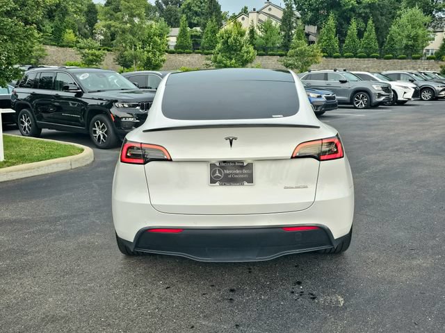 Used 2022 Tesla Model Y Performance AWD/4WD image 9