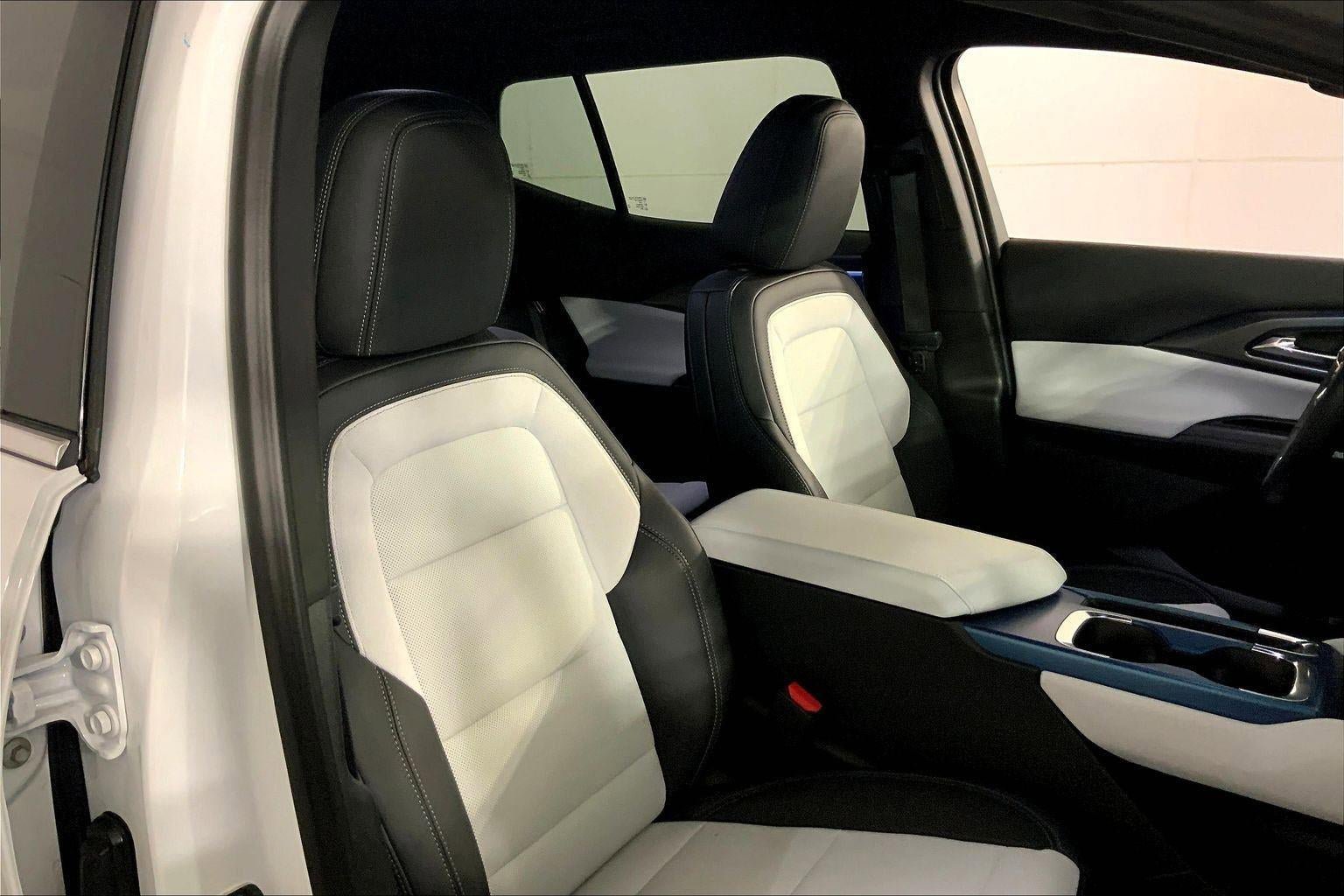Used 2025 Chevrolet Equinox EV LT FWD image 7