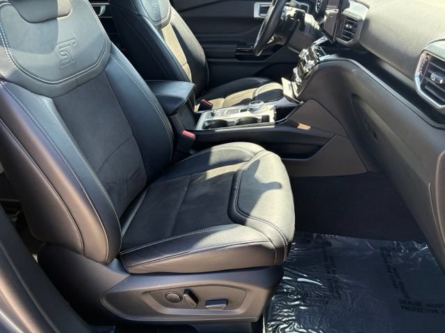 Used 2023 Ford Explorer ST AWD/4WD image 18