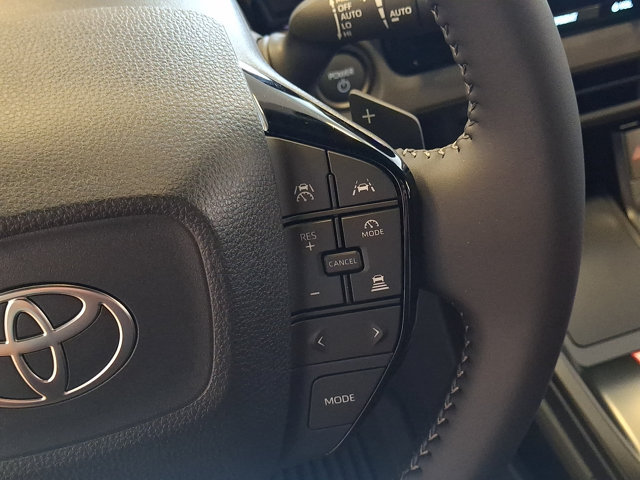Used 2026 Toyota C-HR AWD/4WD image 19