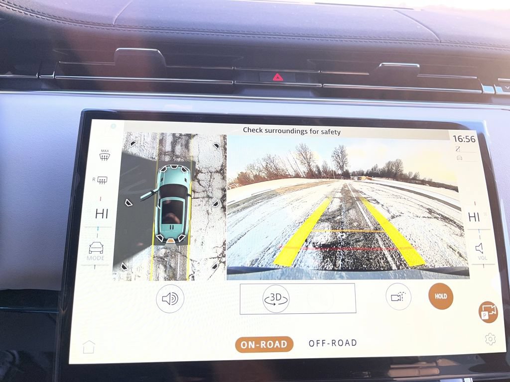 New 2026 Land Rover Range Rover Sport SE AWD/4WD image 17
