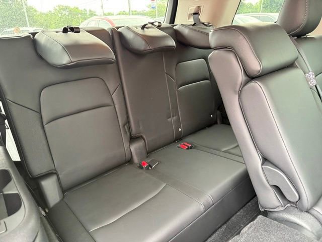 Used 2025 Nissan Pathfinder SL w/ Cargo Package FWD image 21