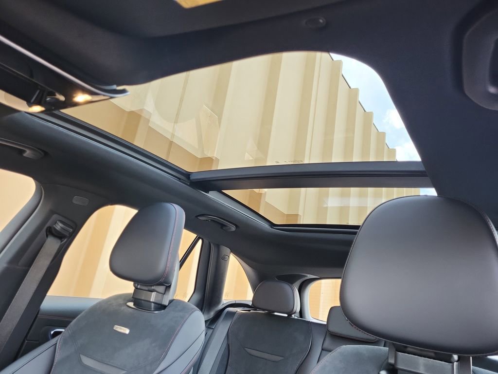 Certified 2025 Mercedes-Benz GLC 43 AMG 4MATIC image 30