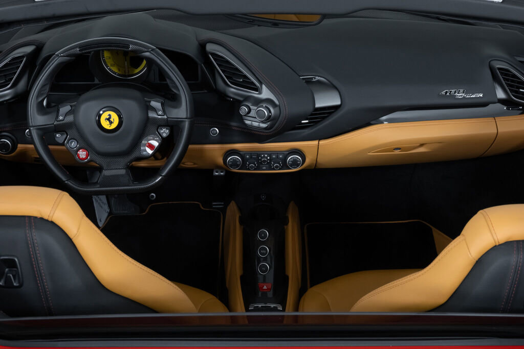 Used 2018 Ferrari 488 Spider image 21
