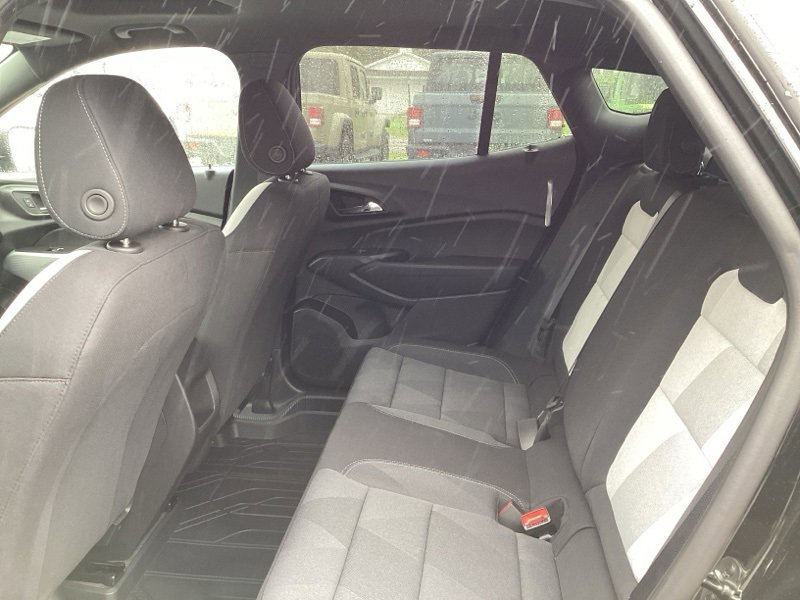 New 2026 Chevrolet Trax RS w/ Sunroof Package image 17