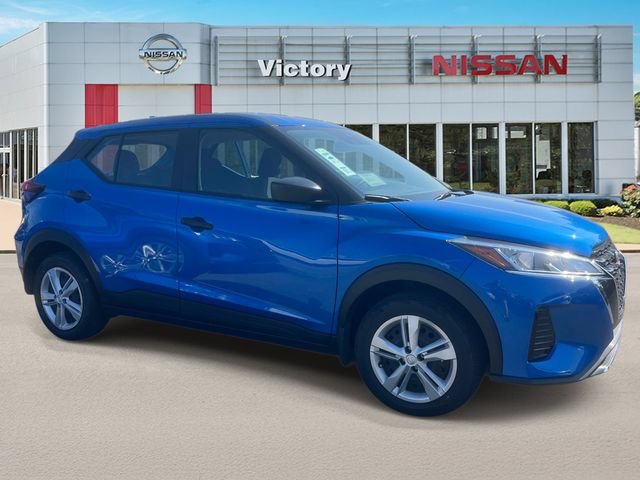 New 2025 Nissan Kicks Play S FWD image 2