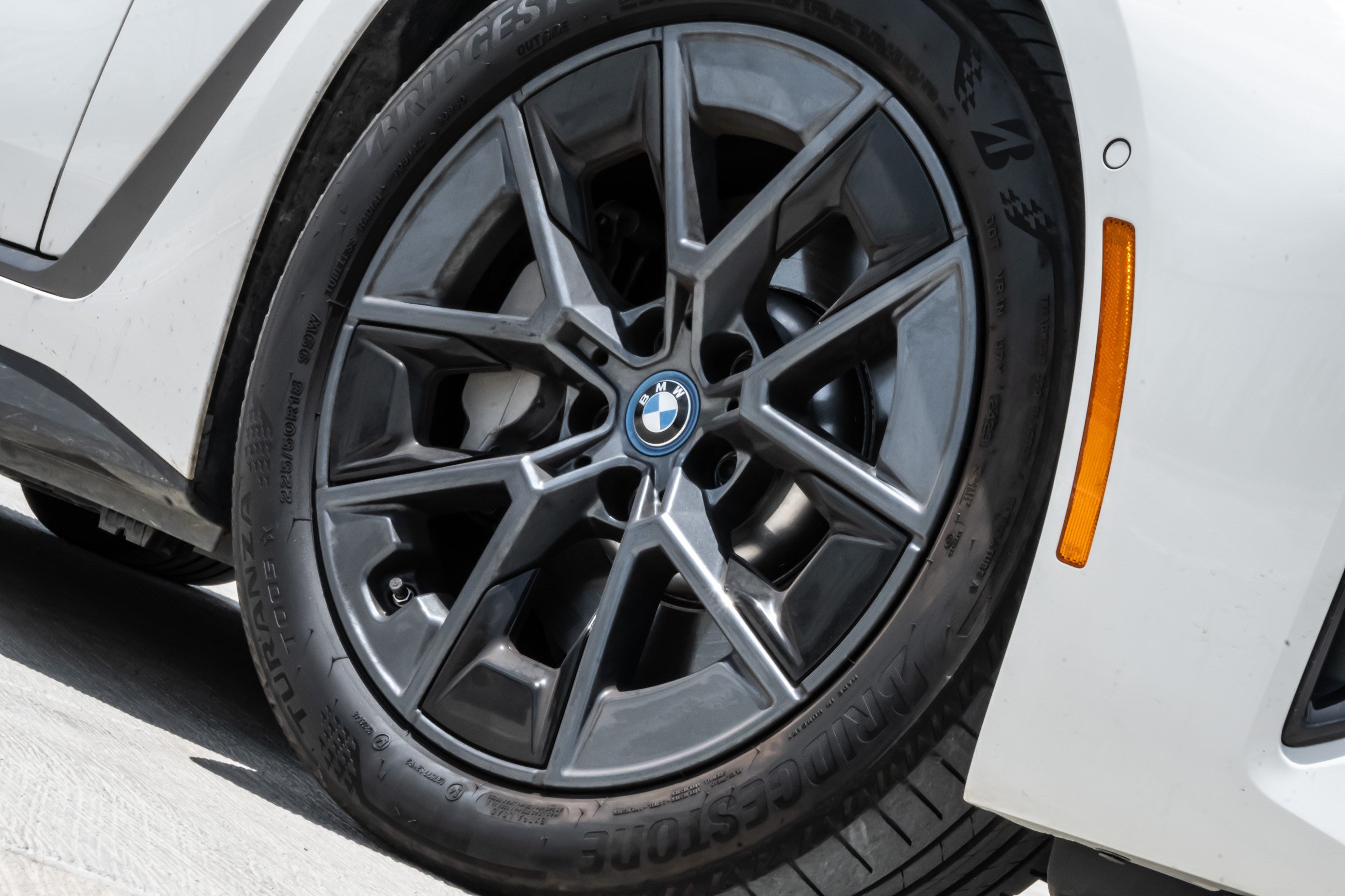 Used 2024 BMW i4 eDrive40 w/ Premium Package RWD image 11