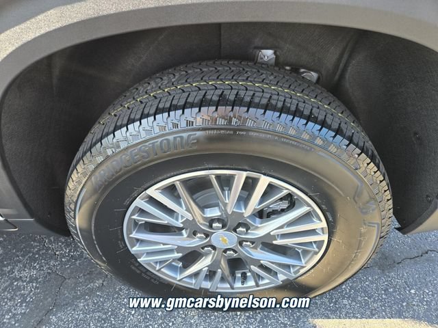 New 2027 Chevrolet Traverse LT w/ Driver Confidence Package FWD image 9